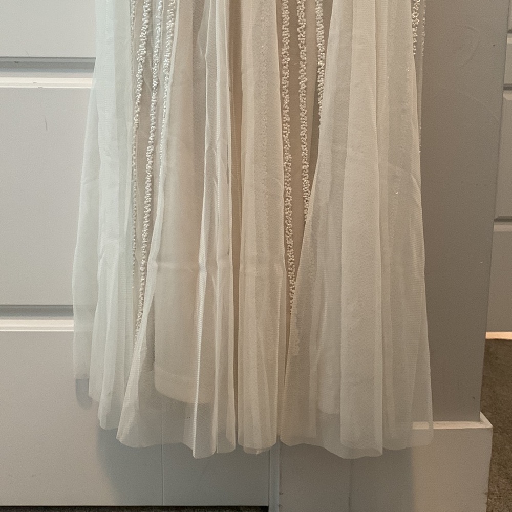 David’s Bridal Db Studio Beaded Sheath V Neck Dre… - image 4